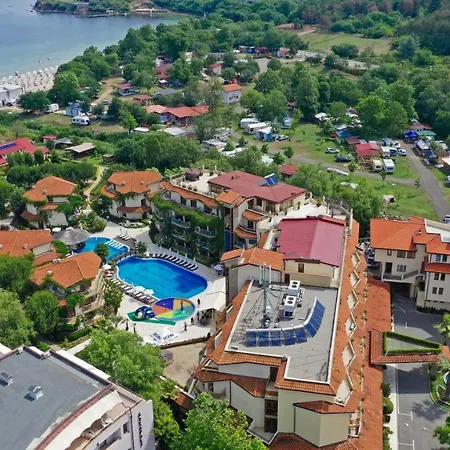 Complex Laguna & 4*