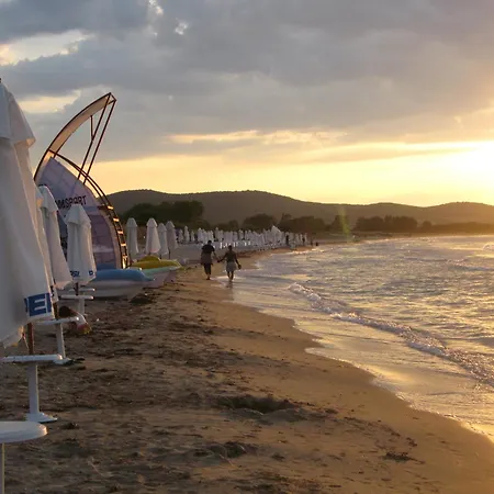 Laguna & Θέρετρο