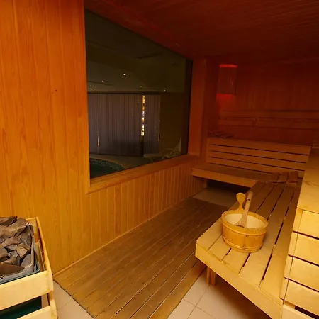 度假村 拉古娜岛海滩度假酒店及水疗中心 4*