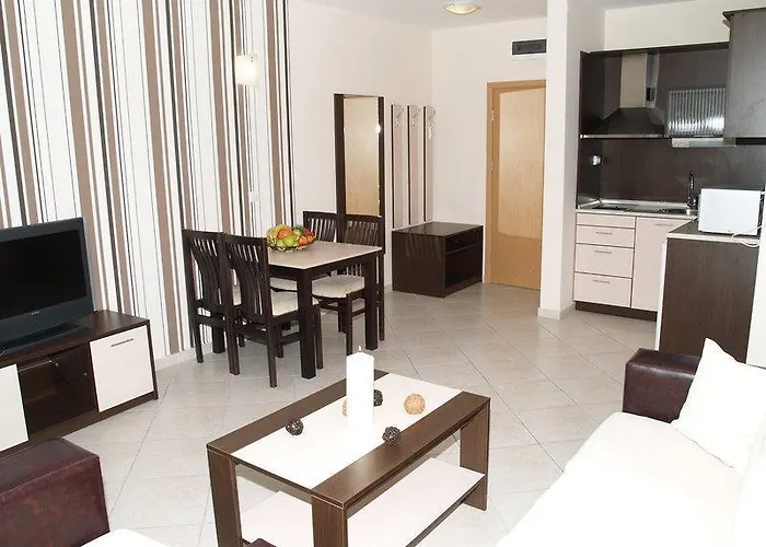 Resort Laguna & 4*