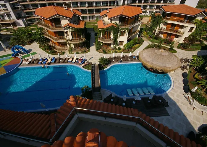 Laguna & Resort 4*