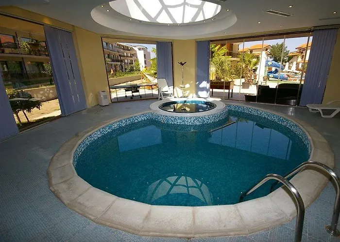 Laguna & Resort 4*
