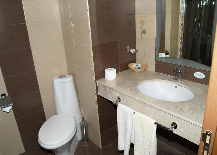 拉古娜岛海滩度假酒店及水疗中心 4*